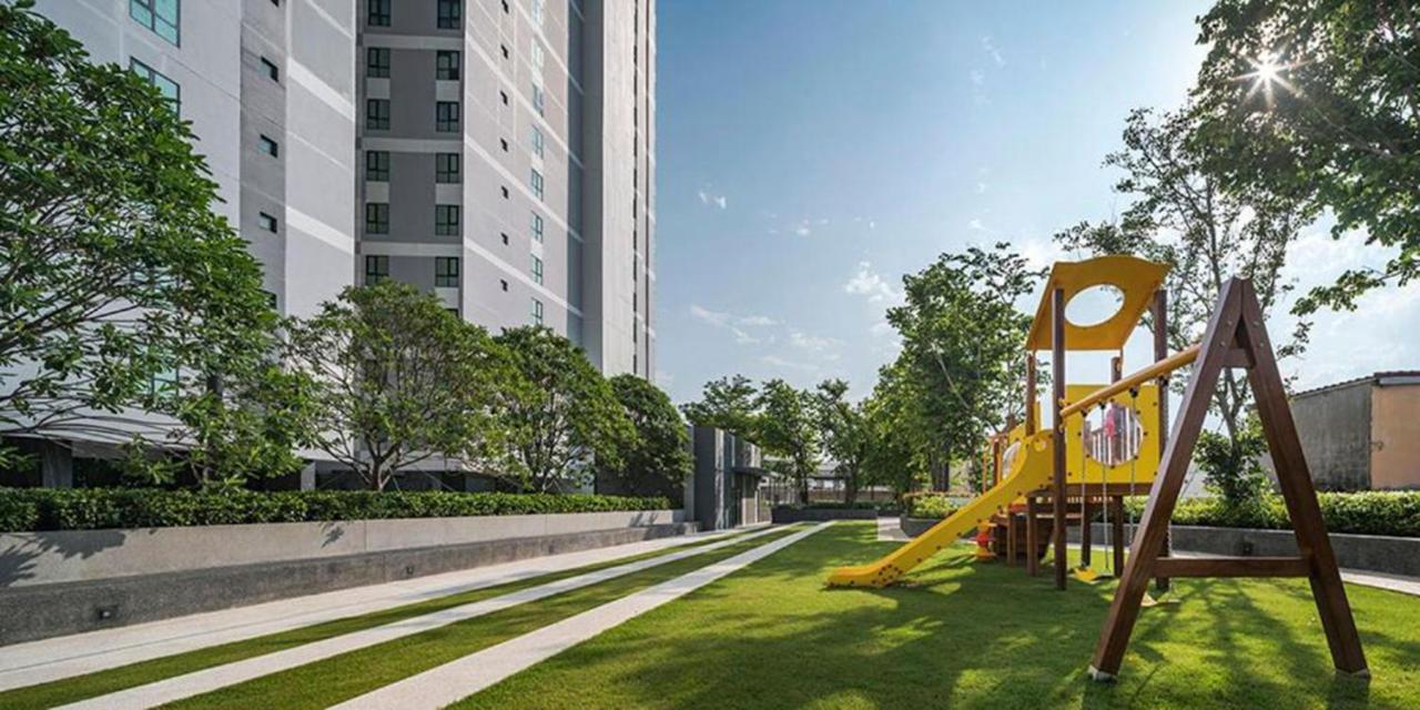 The Base Infinity Apartman Pattaja Kültér fotó