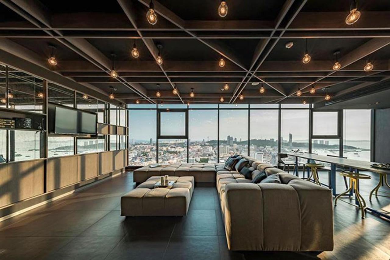 The Base Infinity Apartman Pattaja Kültér fotó